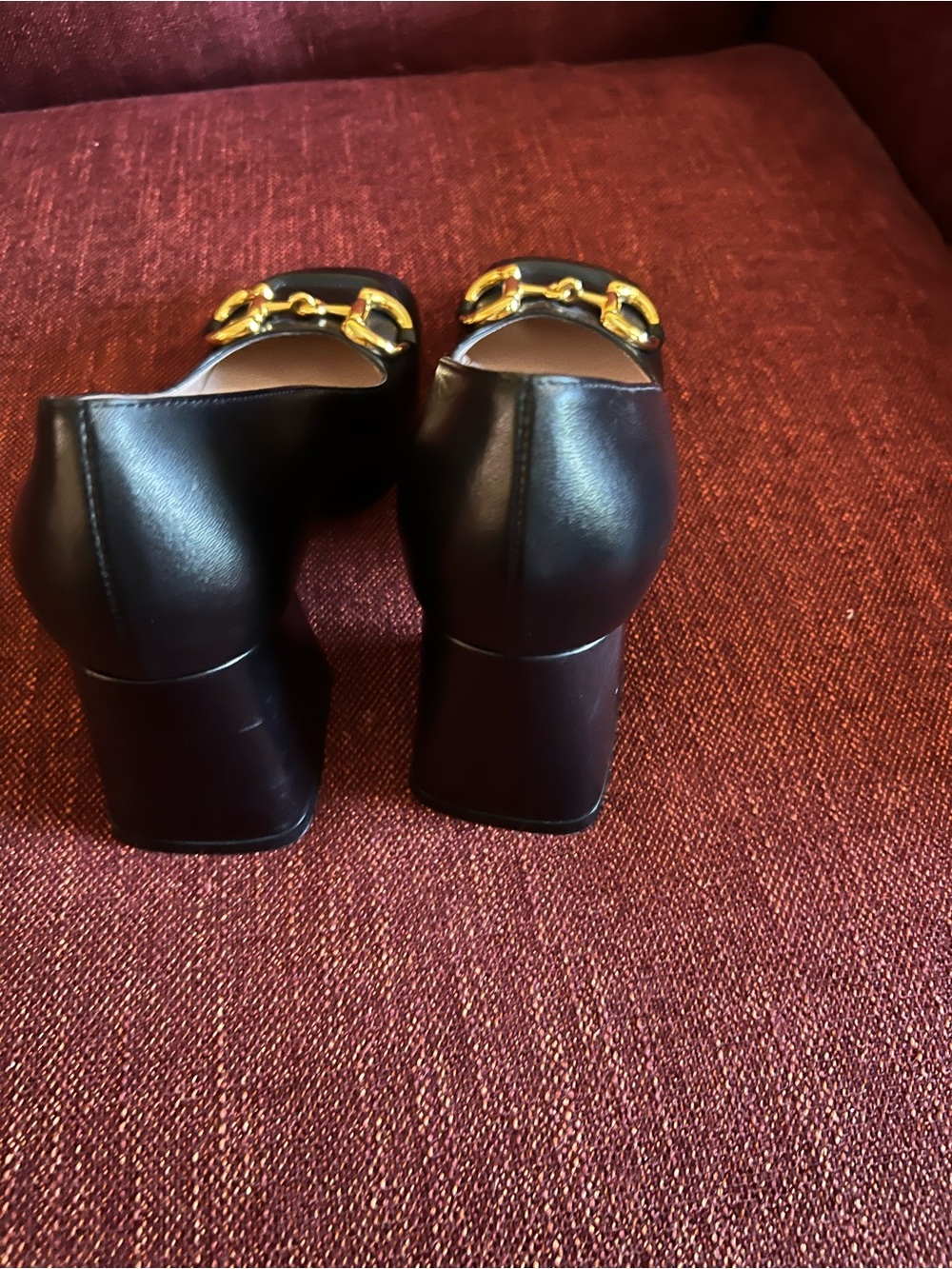 Gucci Black Leather Pumps with Gold Horsebit Detail - Picture 3 of 4